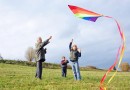 Drachensteigen im Herbst macht Spaß, doch was muss man dabei beachten?