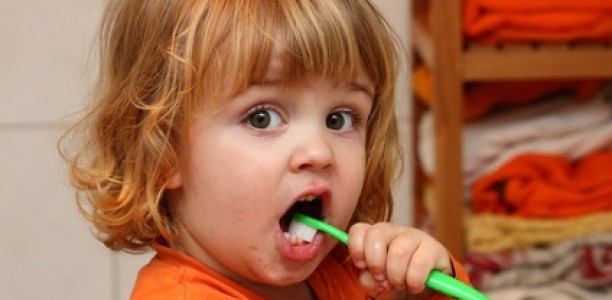 Mit Spaß Waschen und Zähneputzen lernen