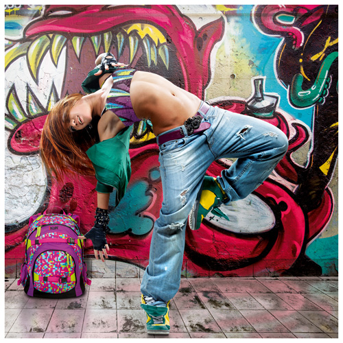 Breakdancerin mit iKON Rucksack