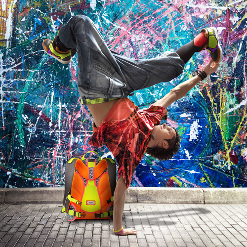 Breakdancer mit iKON Rucksack